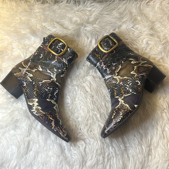 Coach Cassandra Hand painted booties size 7.5 - Picture 2 of 14